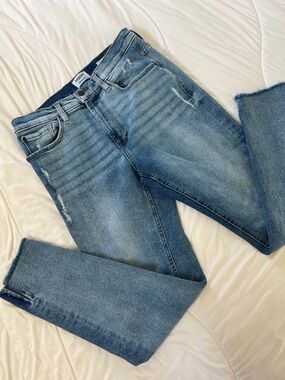 Light Blue Raw Hem Distressed Denim Jeans